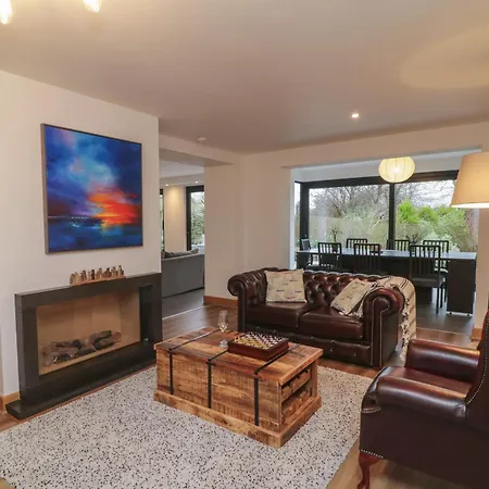 2 White Rock Court Holiday home