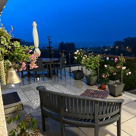 Luxury 3 Bedded With Sea Peeps And Parking Bed & Breakfast 2*