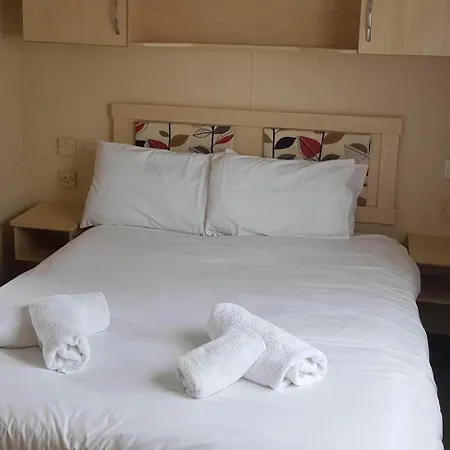 Hoburne Devon Holidays Park Sleep 6 Caravan * Paignton