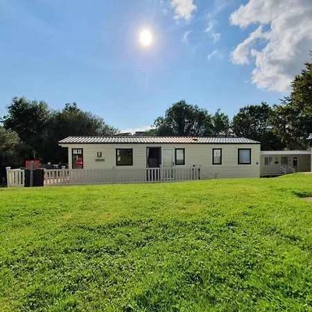 Apartment Sandy Toes Hoburne Devon Bay Park. *