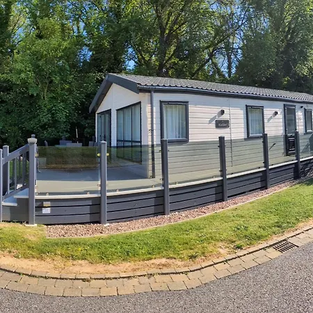 Chalet Luxury @ Hoburne Devon Bay