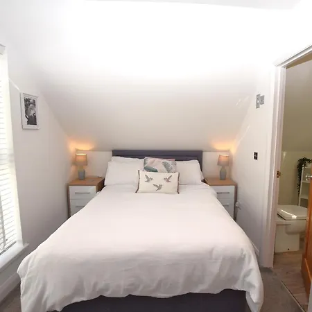 1 Bed In 82557 *