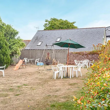 Four - Uk39840 Holiday home Paignton
