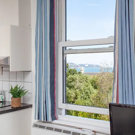 Holiday home Twelve - Uk39868