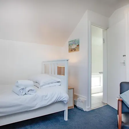 Holiday home Twelve - Uk39868