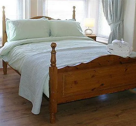 Beaches Bed & Breakfast 4*