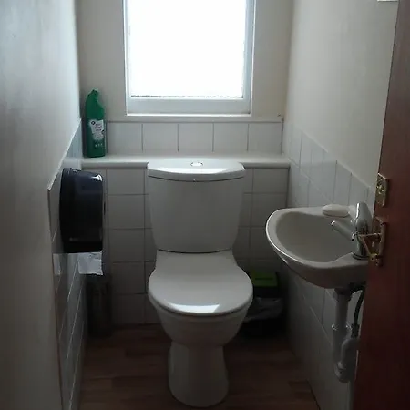Castleton - Just For Adults * Paignton