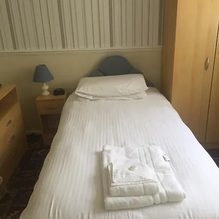 Hotel Torbay Sands