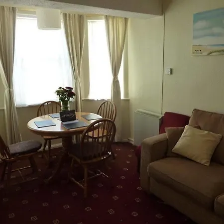 Glencoe Apartment Paignton