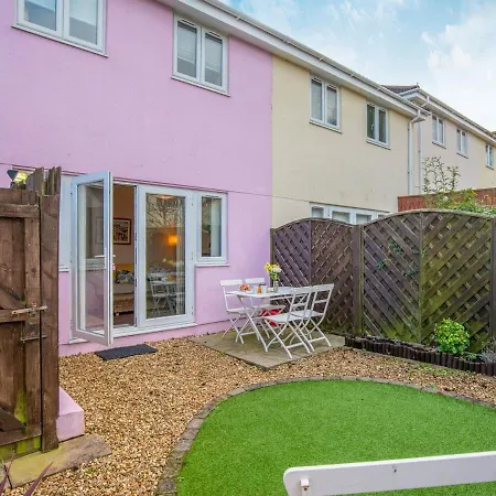 The Pink House Holiday home