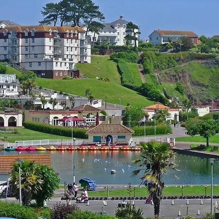Guest house Vista With A Sea View Paignton