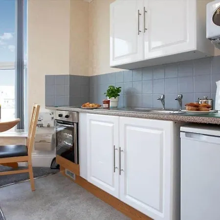 Bedford Apartment *