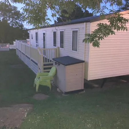 Hoburne Devon Bay Gorgeous 3 Bed Static Caravan With Decking *