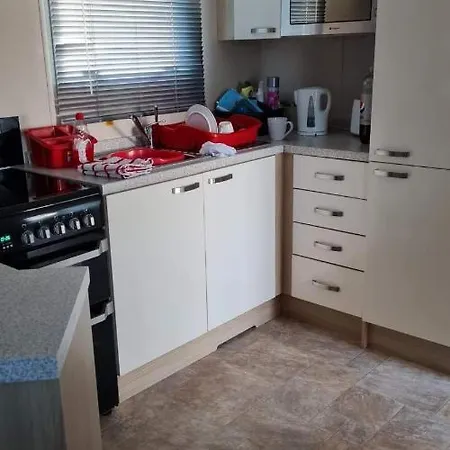 Hoburne Devon Bay Gorgeous 3 Bed Static Caravan With Decking Holiday park Paignton