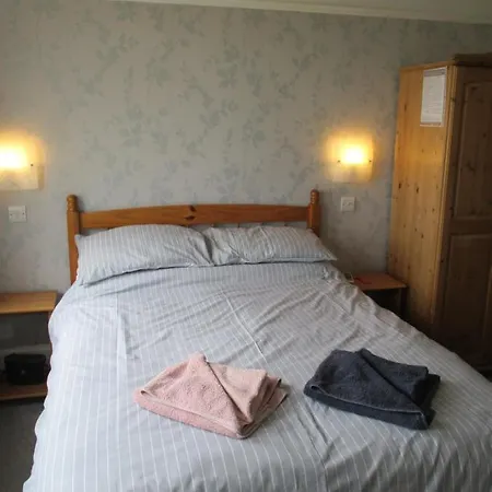Sefton Seafront ,panoramic Sea View Ensuite Balcony Available, Guest Garden