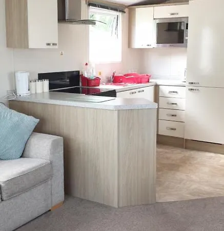 Hoburne Devon Bay Gorgeous 3 Bed Static Caravan With Decking Holiday park *