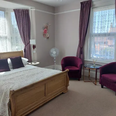 Guest house Two Beaches Paignton