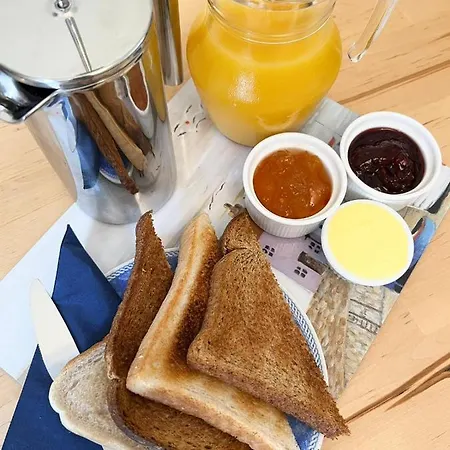 Belle Dene Bed & Breakfast 4*