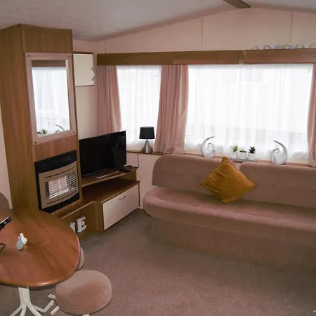 Lovely Caravan With Decking In Paignton, Devon Sleeps 8 Guests Ref 82063w * Paignton