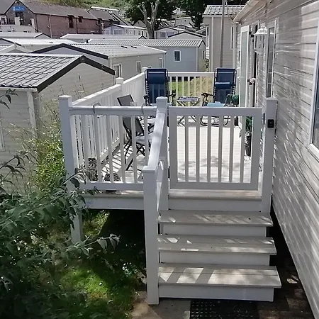 Lovely Caravan With Decking In Paignton, Devon Sleeps 8 Guests Ref 82063w * Paignton