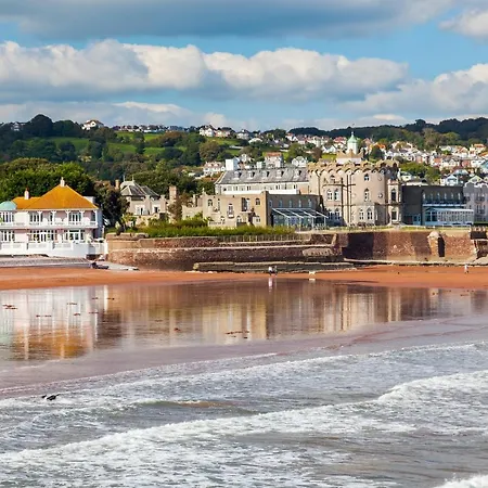 Lovely Caravan With Decking In Paignton, Devon Sleeps 8 Guests Ref 82063w Campsite