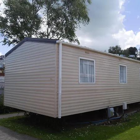 Lovely Caravan With Decking In Paignton, Devon Sleeps 8 Guests Ref 82063w * Paignton