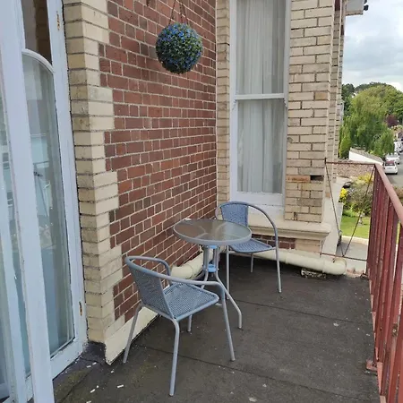 Cleve Court 2* Paignton