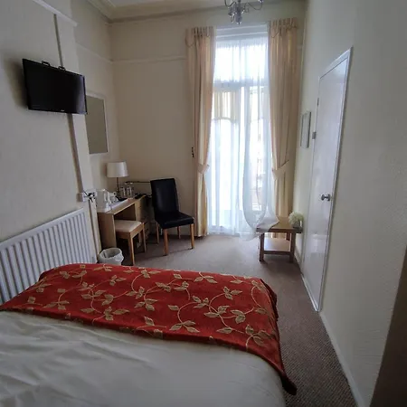 Hotel Cleve Court