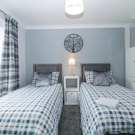 Flat 1a, Big Tree Flats