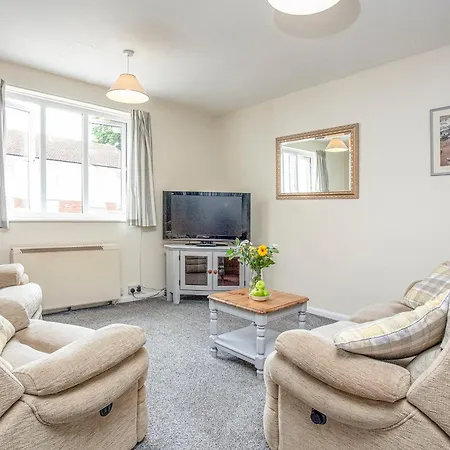 Nine - Uk39851 Holiday home