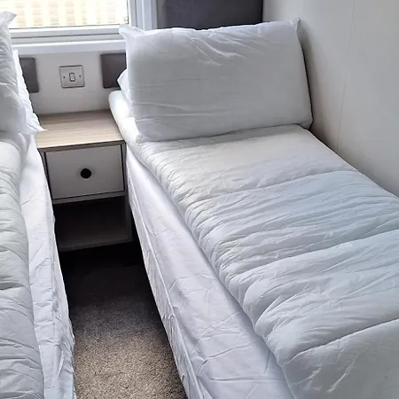 Devon Bay 3br Caravan - Hot Tub & Pet-friendly * Paignton
