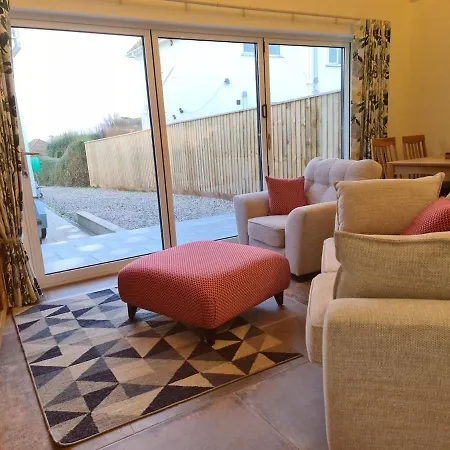 Luxury 2 Bedroom In Quiet Location Close To Sw Coastal Path Apartment *