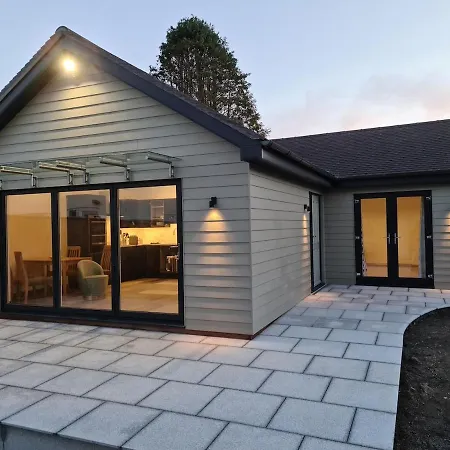 Luxury 2 Bedroom In Quiet Location Close To Sw Coastal Path