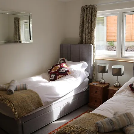 Luxury 2 Bedroom In Quiet Location Close To Sw Coastal Path *