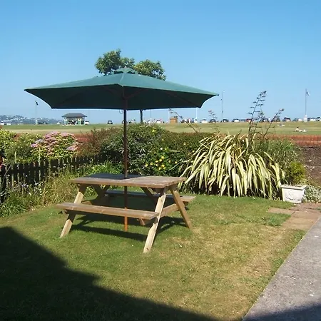 Casa de hóspedes Sefton Seafront ,panoramic Sea View Ensuite Balcony Available, Guest Garden Paignton