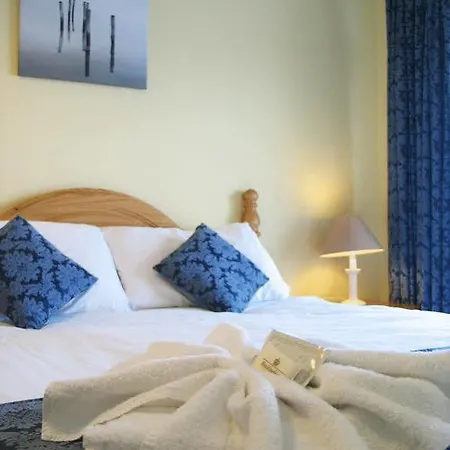 No10 Hotel 2*