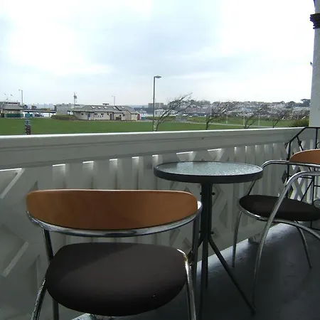 Casa de hóspedes Sefton Seafront ,panoramic Sea View Ensuite Balcony Available, Guest Garden 3*