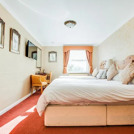 Summerhill Hotel 4*